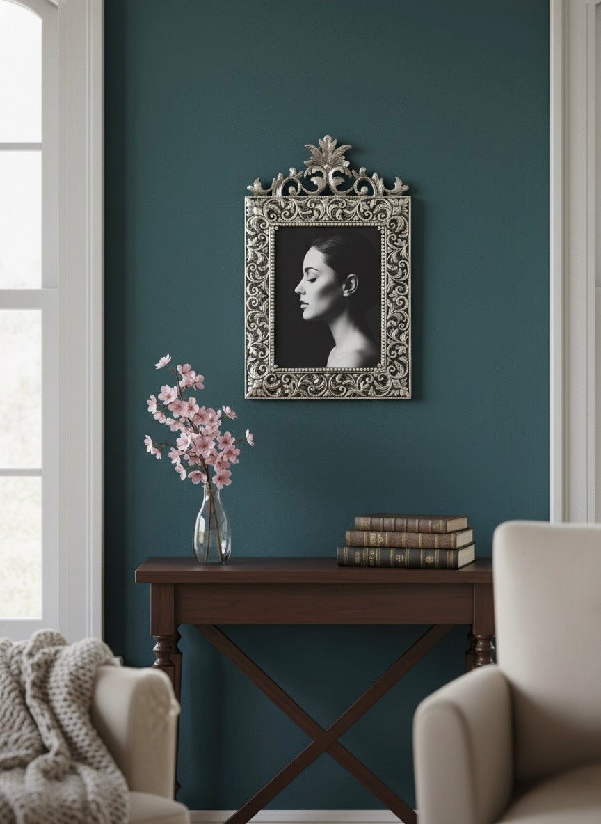 Hand-Carved Look Aluminum Photo Frame