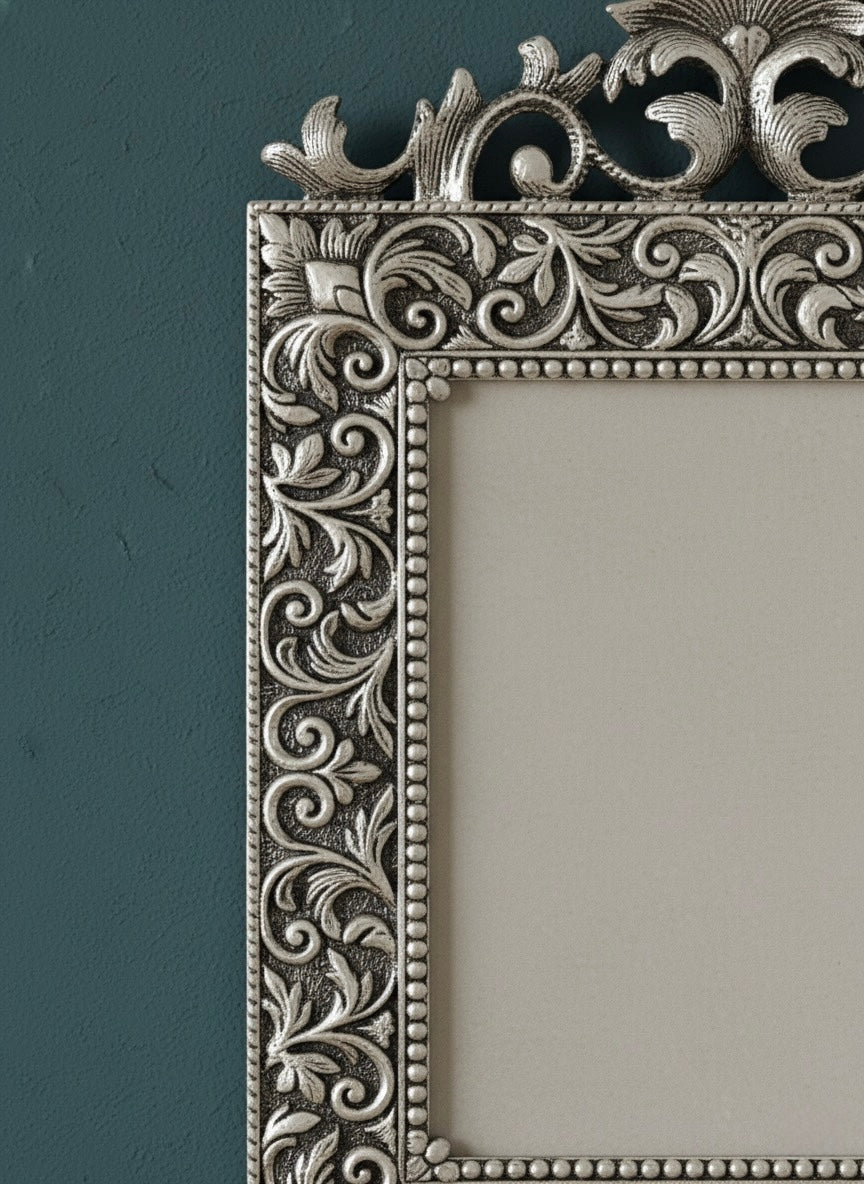 Hand-Carved Look Aluminum Photo Frame